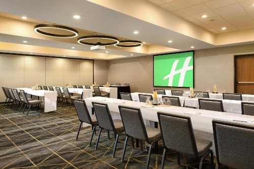 Holiday Inn Oakland Airport image 2