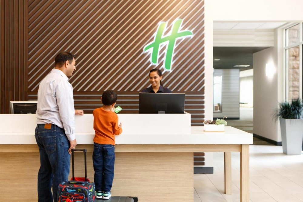 Holiday Inn Oakland Airport Image 22