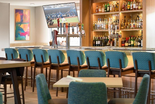 Holiday Inn Oakland Airport image 3