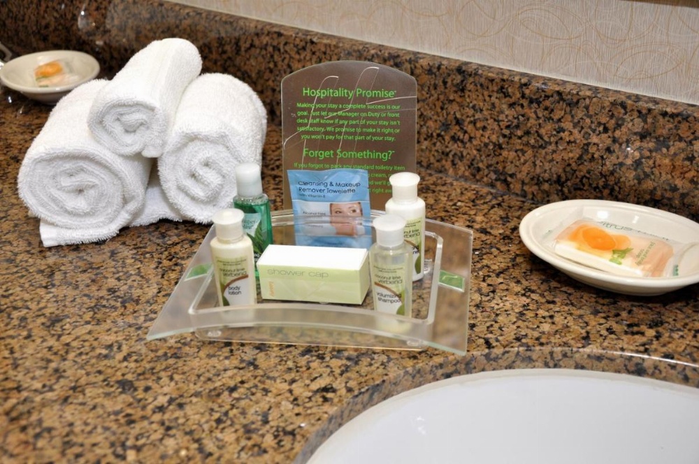 Holiday Inn Oakland Airport Image 32
