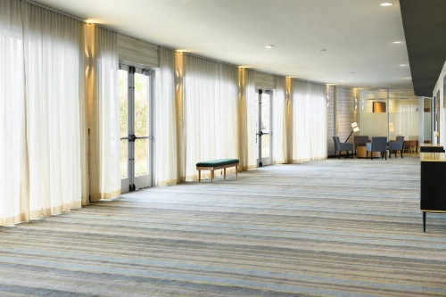 Holiday Inn Oakland Airport image 36
