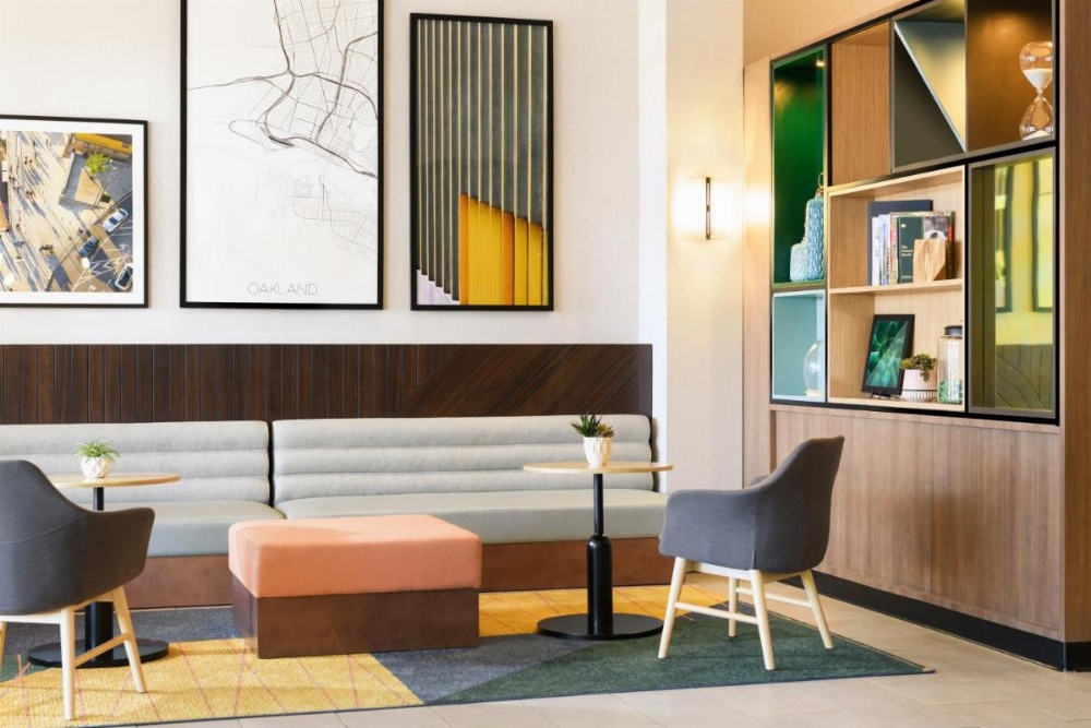 Holiday Inn Oakland Airport Image 39