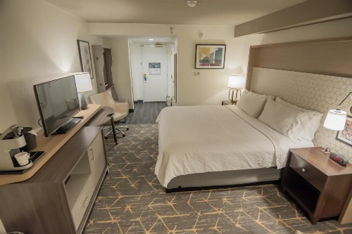 Holiday Inn Oakland Airport image 48